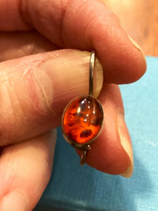 Cognac amber and silver drop earrings - Picture 2 of 4